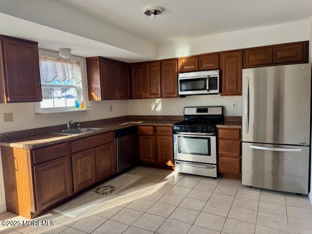 38 Cabana Drive Brick, NJ 08723 - Photo 7 of 19 a kitchen with a refrigerator stove and microwave