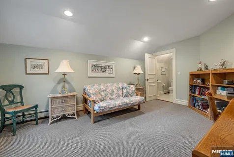 $3,388,000 | 68 Bramshill Drive, Mahwah, NJ 07430