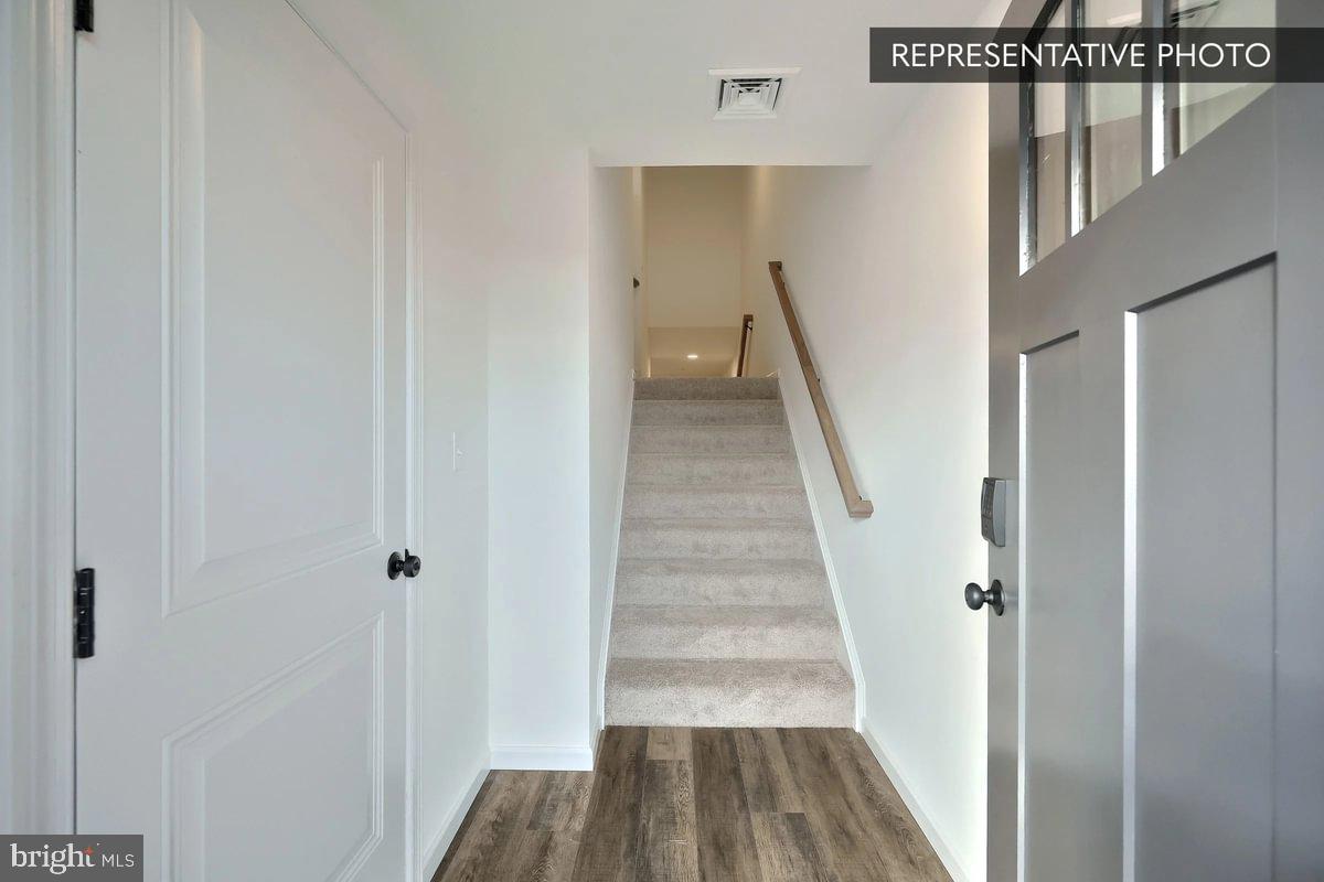 730 Fawn Way Pennsburg, PA 18073 - Photo 3 of 20