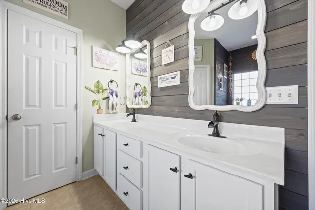 $315,000 | 249 Silver Hills Drive, Jacksonville, NC 28546