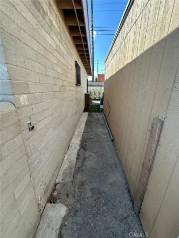 a view of a storage & utility room