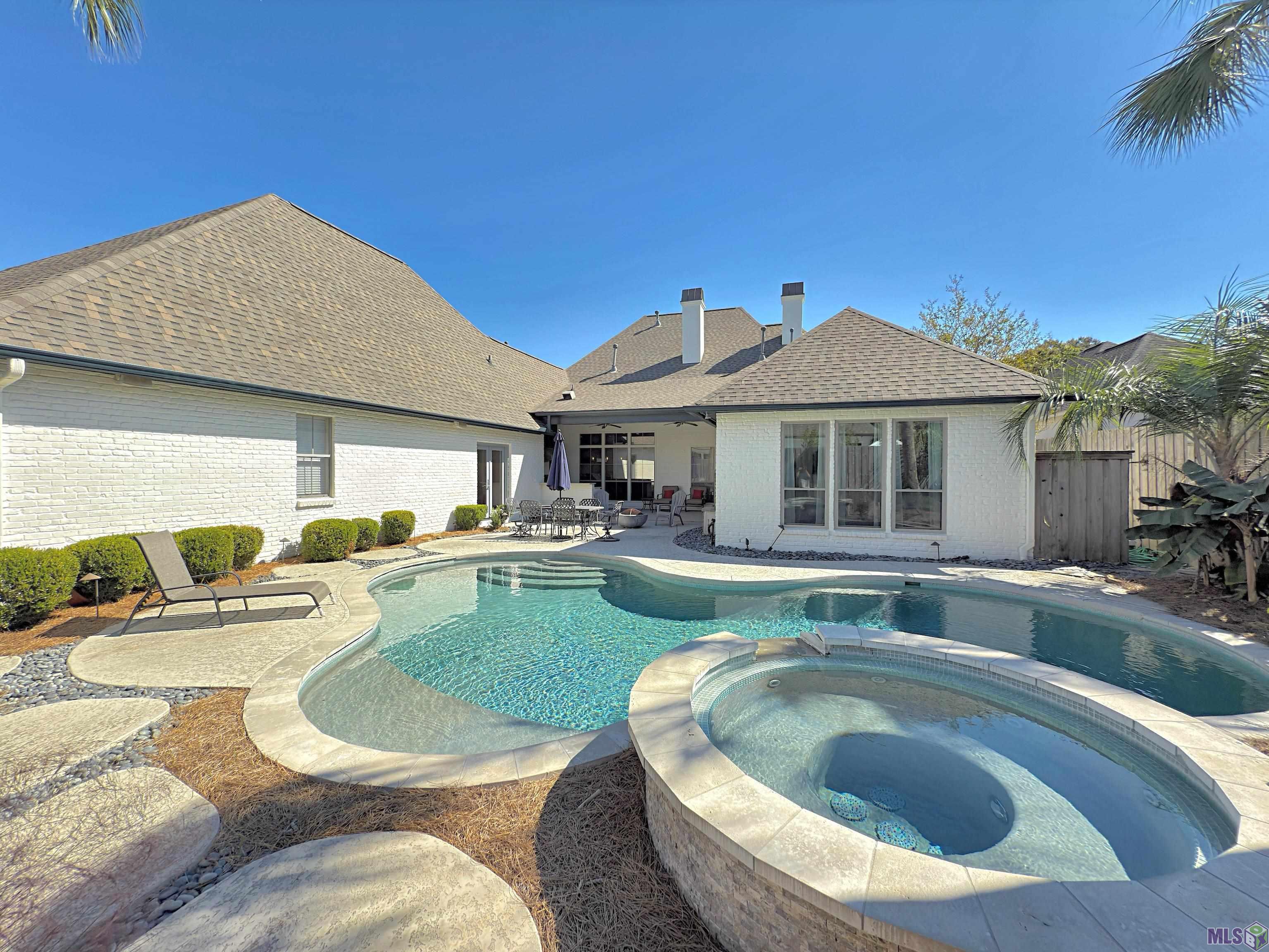 413 Longmeadow Drive Baton Rouge, LA 70810 - Photo 8 of 33