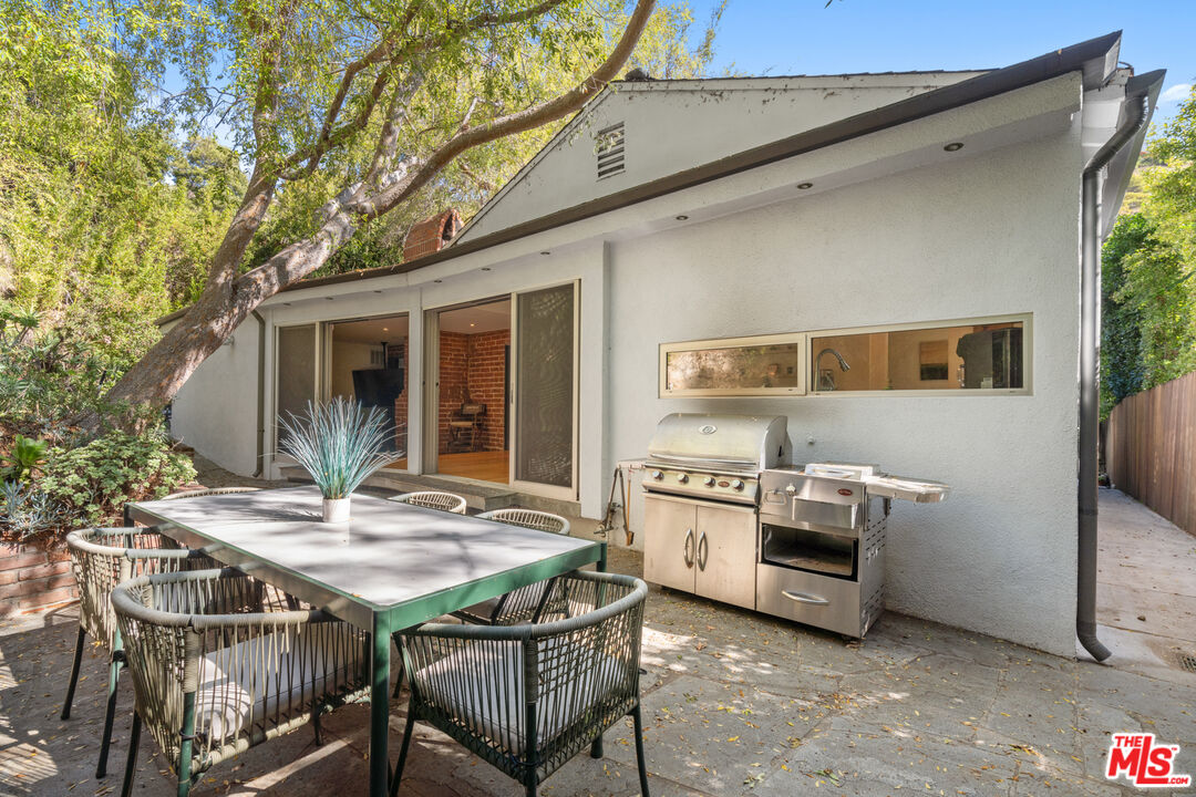 1853 Nichols Canyon Road Los Angeles, CA 90046 - Photo 28 of 48