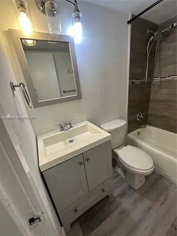 $4,000 | 7545 East Treasure Drive, Unit 9H, North Bay Village, FL 33141