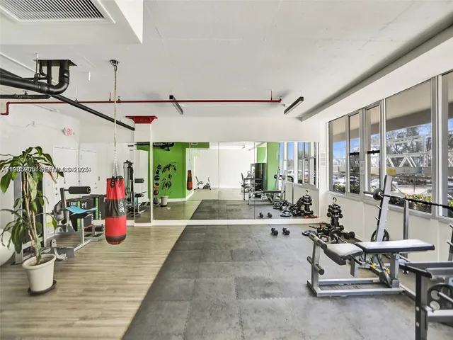 $4,000 | 7545 East Treasure Drive, Unit 9H, North Bay Village, FL 33141