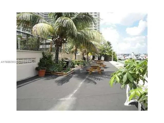 $4,000 | 7545 East Treasure Drive, Unit 9H, North Bay Village, FL 33141