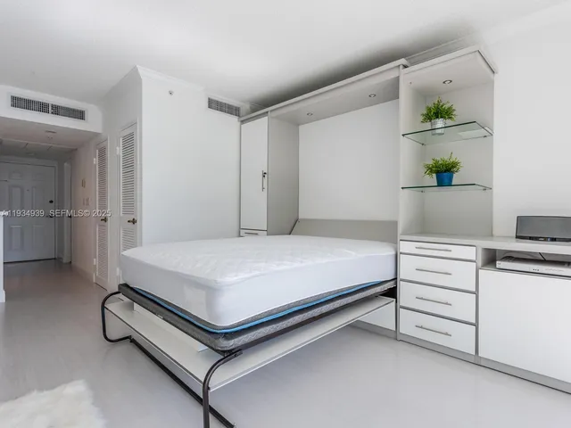 $3,200 | 2501 South Ocean Drive, Unit 1012(AVAILABLE), Hollywood, FL 33019