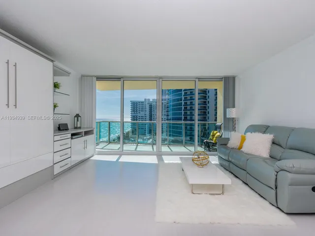 $3,200 | 2501 South Ocean Drive, Unit 1012(AVAILABLE), Hollywood, FL 33019