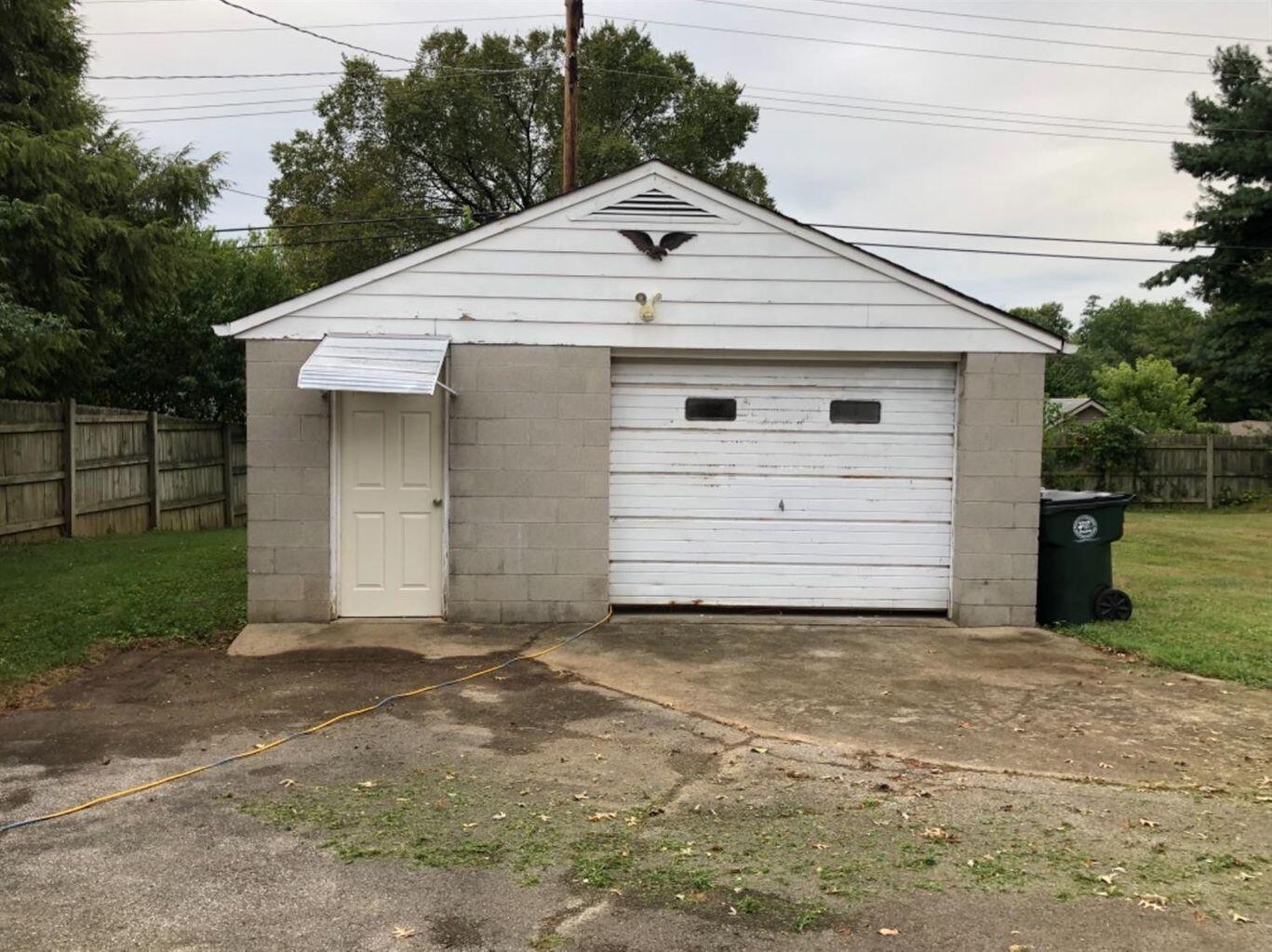 136 Rugby Road Lexington, KY 40504 - Photo 19 of 20 20191003174511538276000000-o