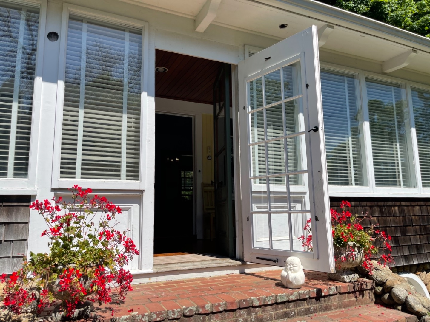101 State Road Vineyard Haven, MA 02568 - Photo 3 of 38 Entryway to 3 Season Porch