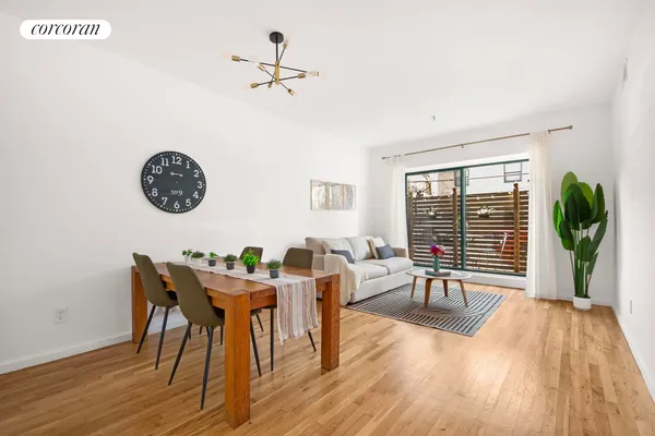 $899,900 | 150 Ocean Parkway, Unit 1C | Kensington