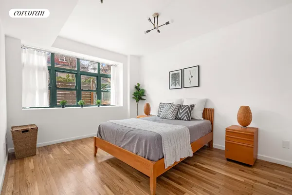 $899,900 | 150 Ocean Parkway, Unit 1C | Kensington