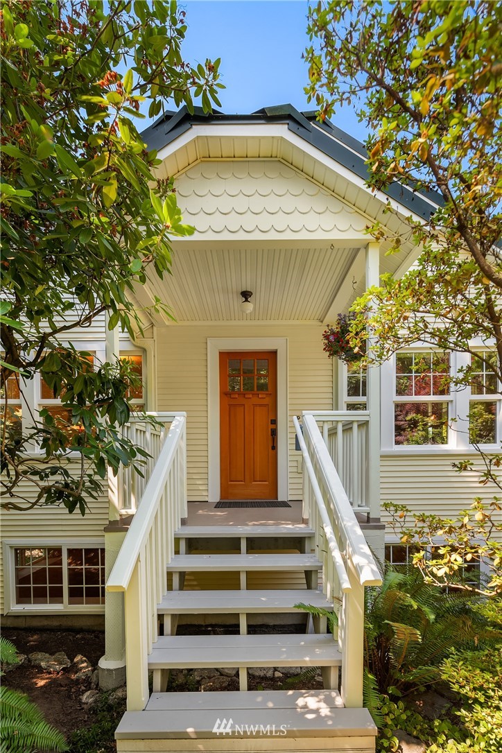 16219 Tiger Mountain Road Southeast Issaquah, WA 98027 - Photo 2 of 25 Gallery Image 2