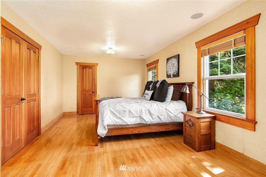16219 Tiger Mountain Road Southeast Issaquah, WA 98027 - Photo 15 of 25 Gallery Image 15