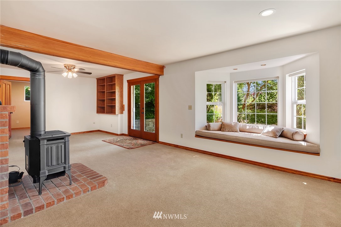 16219 Tiger Mountain Road Southeast Issaquah, WA 98027 - Photo 17 of 25 Gallery Image 17