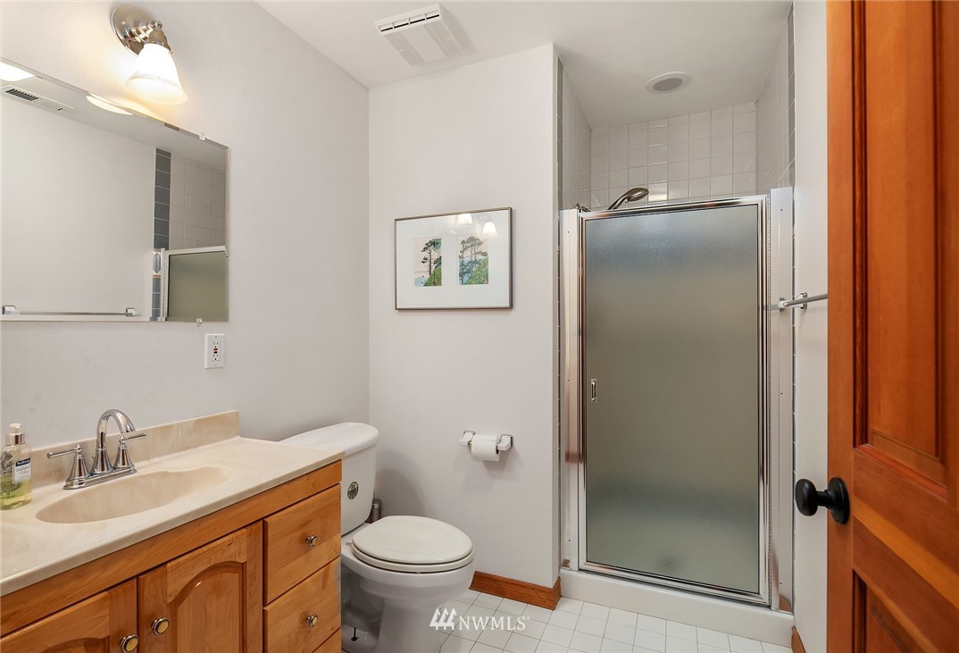 16219 Tiger Mountain Road Southeast Issaquah, WA 98027 - Photo 19 of 25 Gallery Image 19