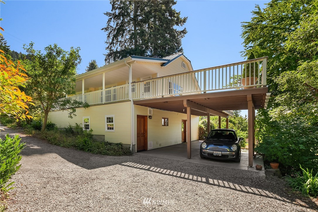 16219 Tiger Mountain Road Southeast Issaquah, WA 98027 - Photo 6 of 25 Gallery Image 6