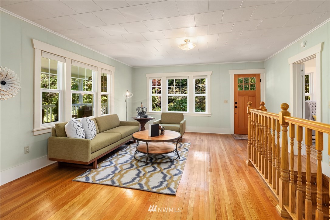 16219 Tiger Mountain Road Southeast Issaquah, WA 98027 - Photo 8 of 25 Gallery Image 8