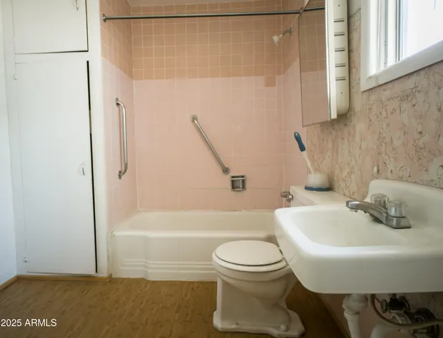 $225,000 | 1047 East 10th Street, Douglas, AZ 85607