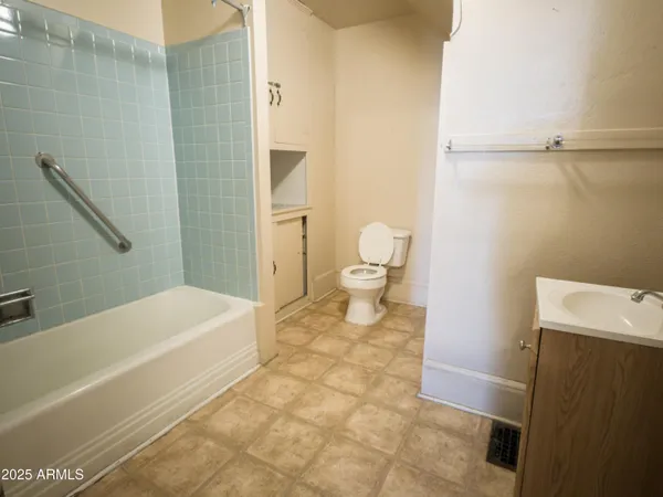 $225,000 | 1047 East 10th Street, Douglas, AZ 85607