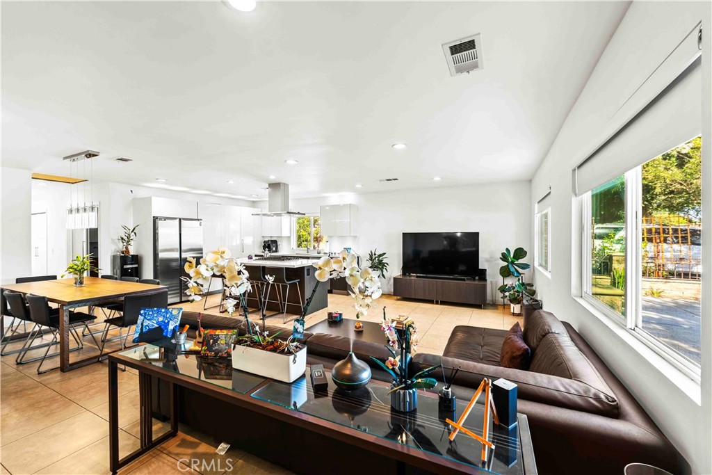 11113 Ratliffe Street Norwalk, CA 90650 - Photo 6 of 65 Gallery Image 6