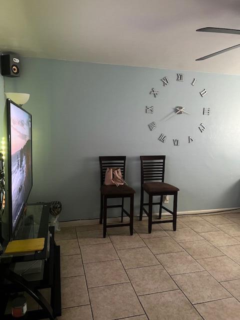511 Silver Beach Road West Palm Beach, FL 33403 - Photo 10 of 25 Living Room