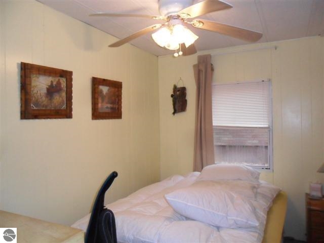 1795070-3.JPG