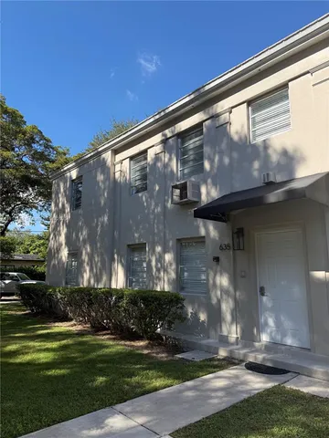 $2,100 | 627 Anastasia Avenue, Unit 1, Coral Gables, FL 33134