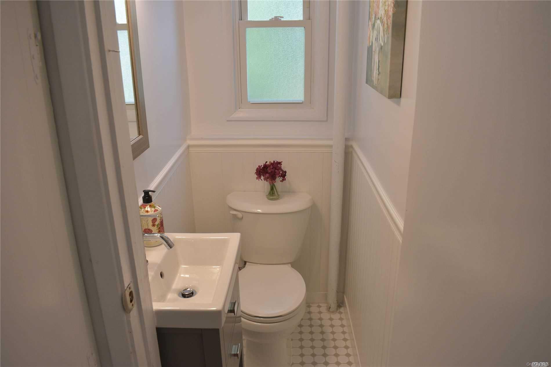 136-12 64th Road Queens, NY 11367 - Photo 15 of 21