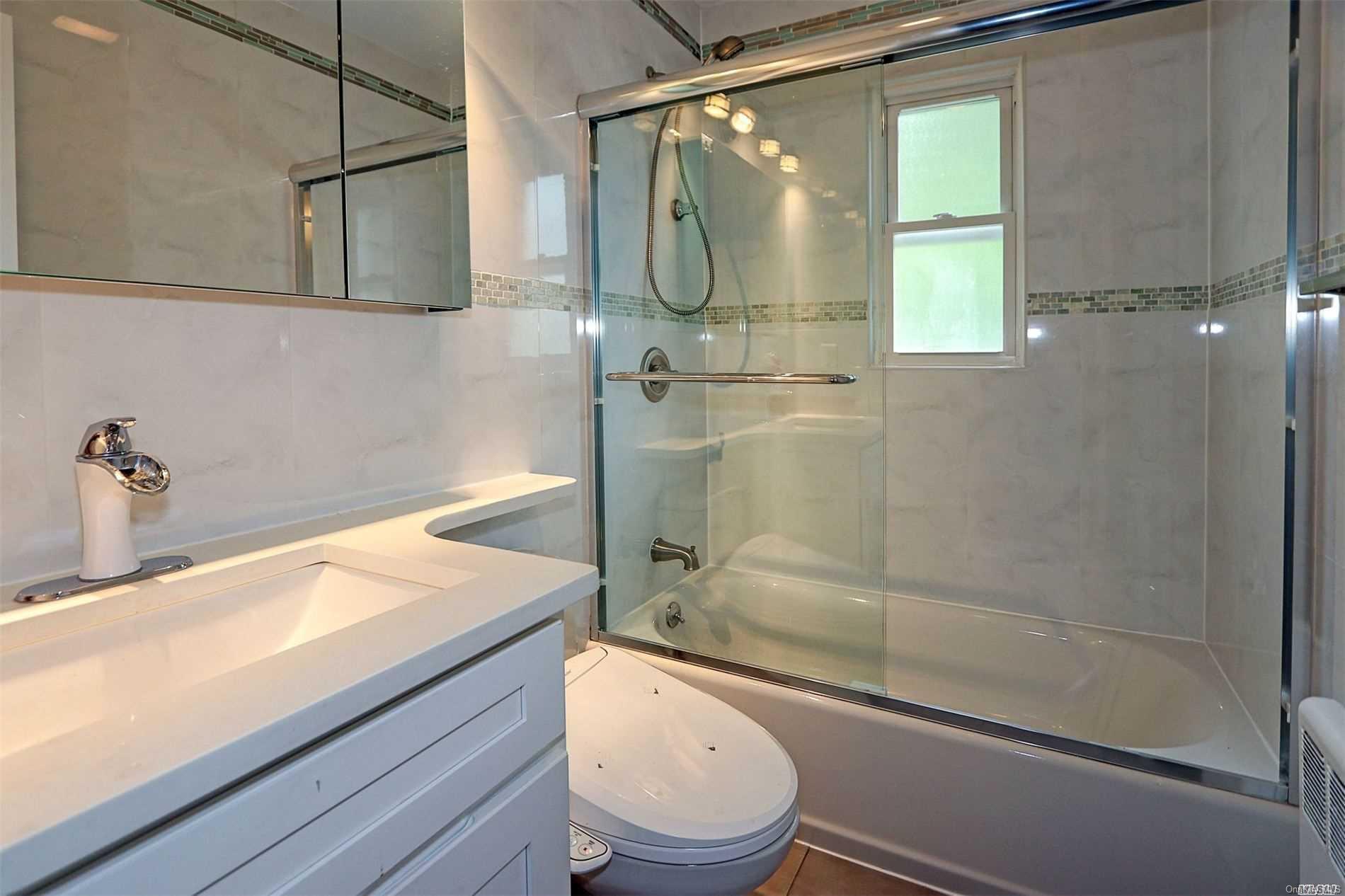 136-12 64th Road Queens, NY 11367 - Photo 16 of 21