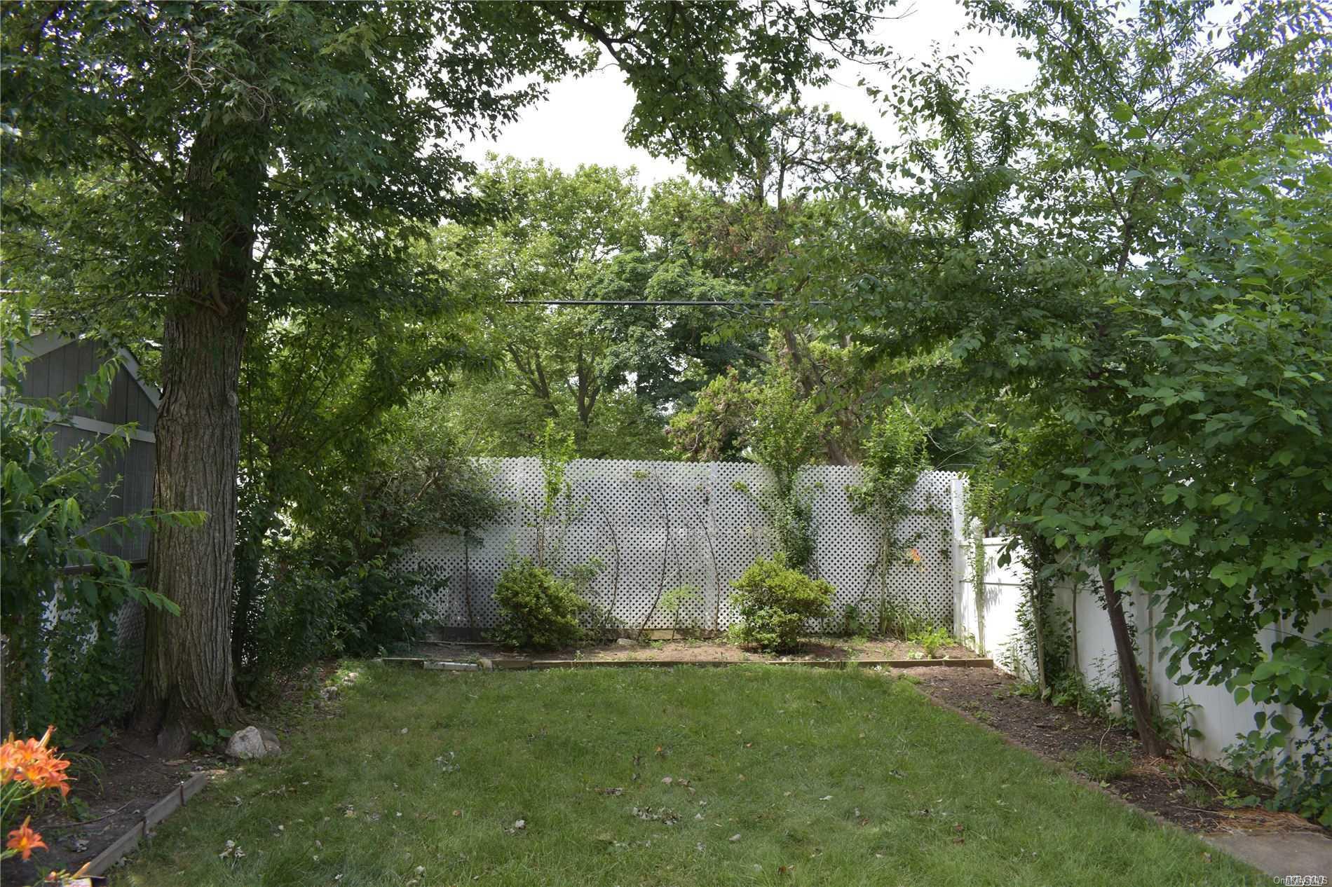 136-12 64th Road Queens, NY 11367 - Photo 21 of 21