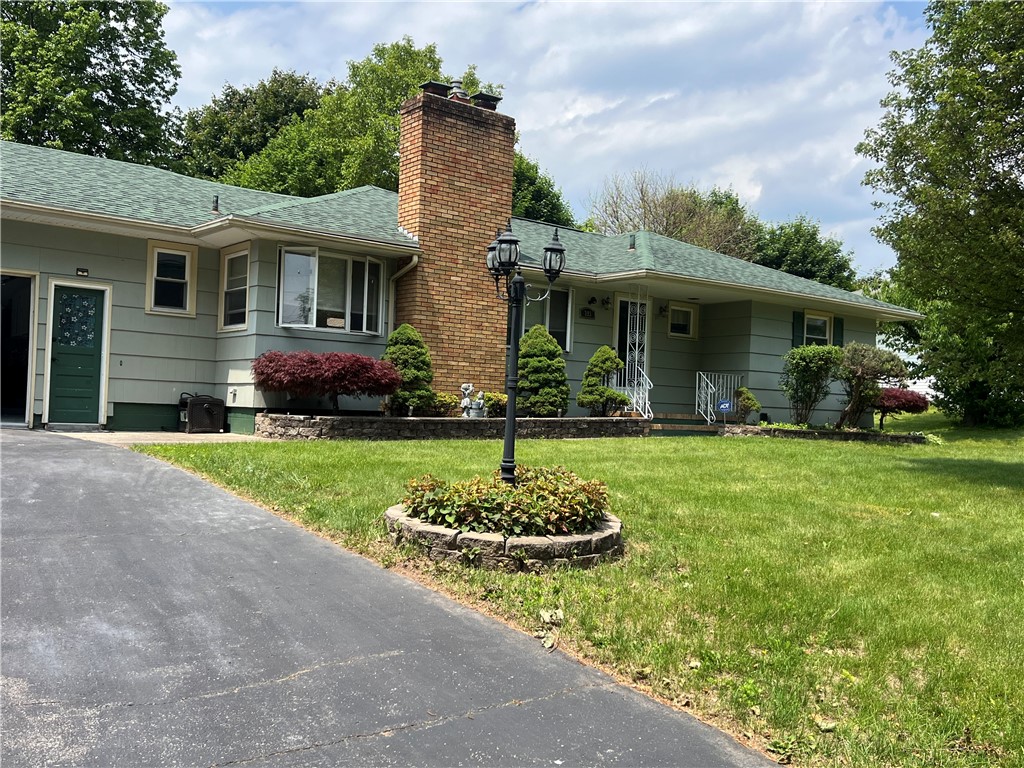 793 Helendale Road Irondequoit, NY 14609 - Photo 2 of 40