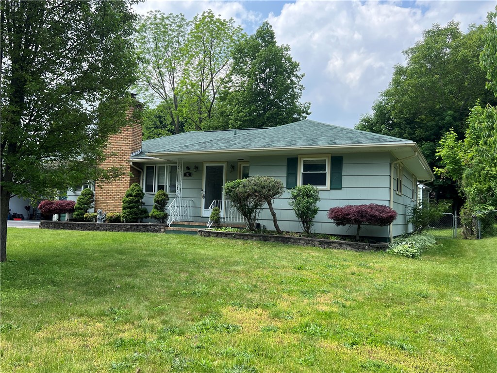 793 Helendale Road Irondequoit, NY 14609 - Photo 3 of 40