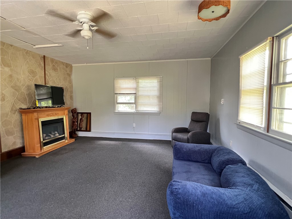 793 Helendale Road Irondequoit, NY 14609 - Photo 34 of 40 4 Season Addition off Garage