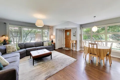 $499,000 | 3618 Church Street, Evanston, IL 60203