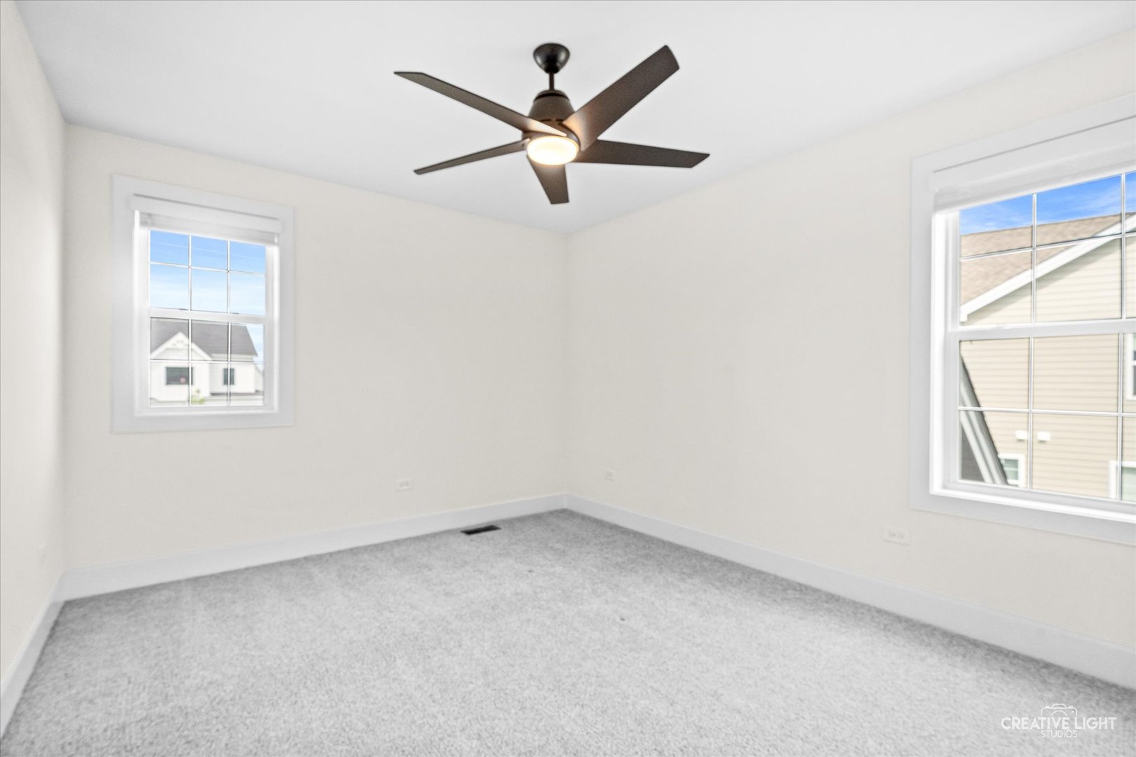 3527 South Riding Ridge Elgin, IL 60124 - Photo 47 of 70 Gallery Image 47