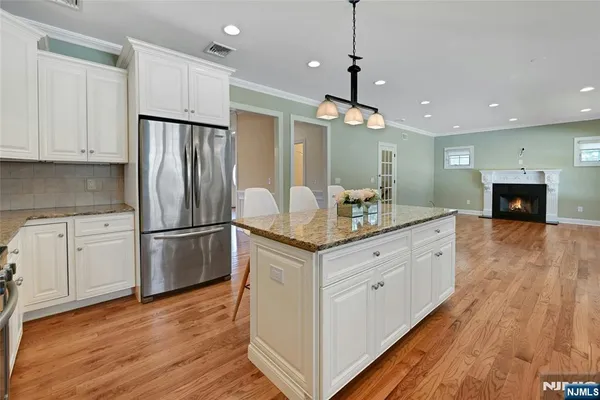 $7,500 | 1 Lindy Place, Old Tappan, NJ 07675