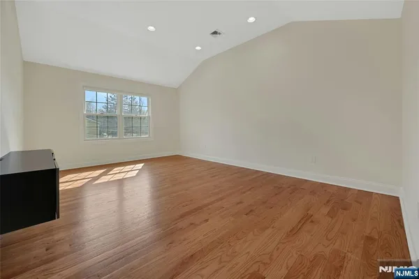 $7,500 | 1 Lindy Place, Old Tappan, NJ 07675