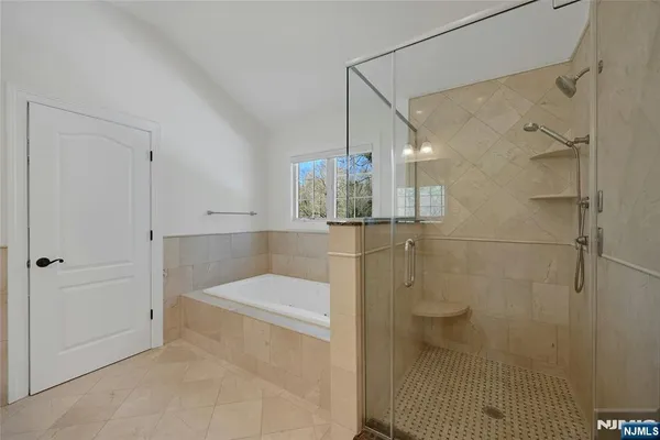 $7,500 | 1 Lindy Place, Old Tappan, NJ 07675