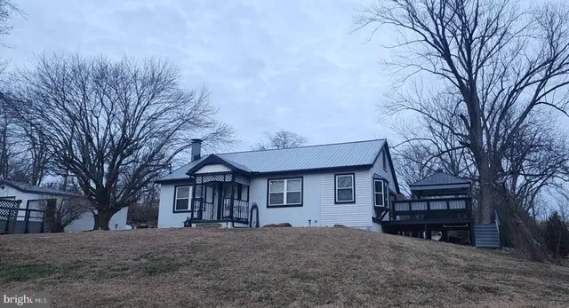 $305,000 | 3370 Valley Road, Marysville, PA 17053