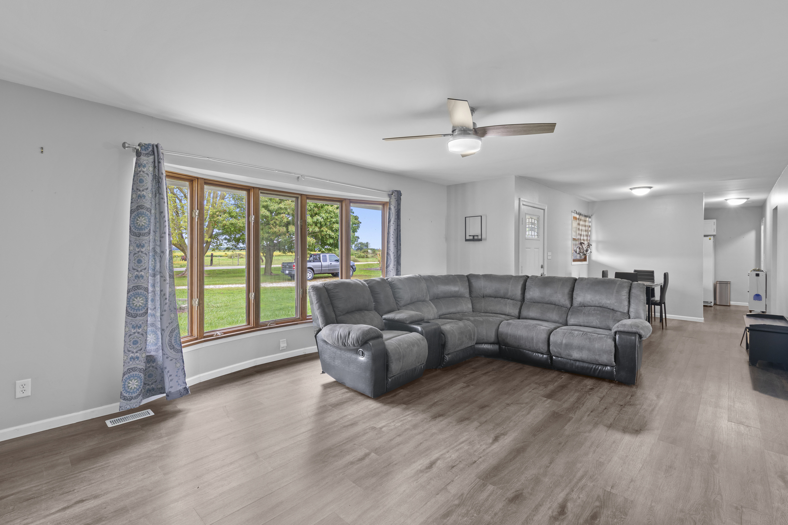 3006 Kane Road Leland, IL 60531 - Photo 7 of 28 Gallery Image 7