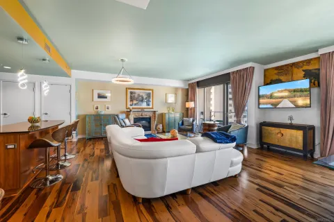 $1,025,000 | 645 Front Street, Unit 1604, San Diego, CA 92101