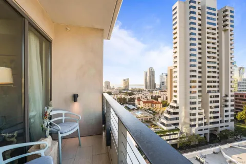 $1,025,000 | 645 Front Street, Unit 1604, San Diego, CA 92101