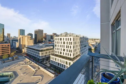 $1,025,000 | 645 Front Street, Unit 1604, San Diego, CA 92101