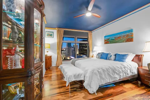 $1,025,000 | 645 Front Street, Unit 1604, San Diego, CA 92101