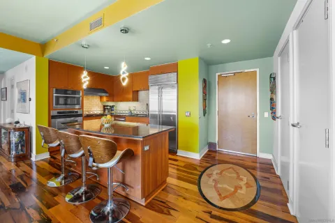 $1,025,000 | 645 Front Street, Unit 1604, San Diego, CA 92101