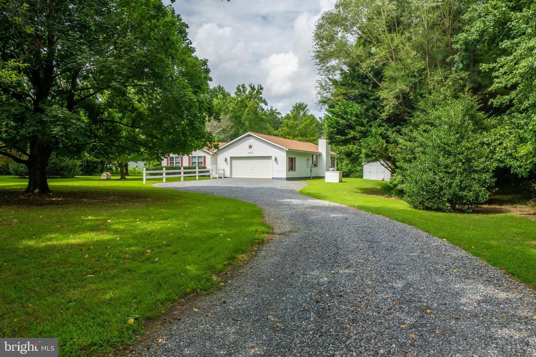 12380 Lewistown Road Cordova, MD 21625 - Photo 3 of 50 Driveway to garage from road