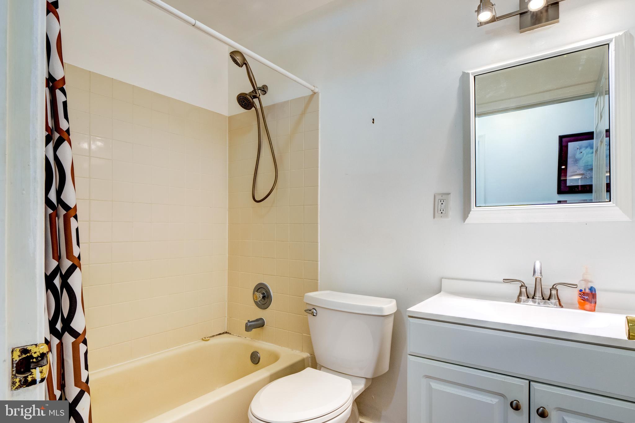 12380 Lewistown Road Cordova, MD 21625 - Photo 31 of 50 Bathroom #2, full bath