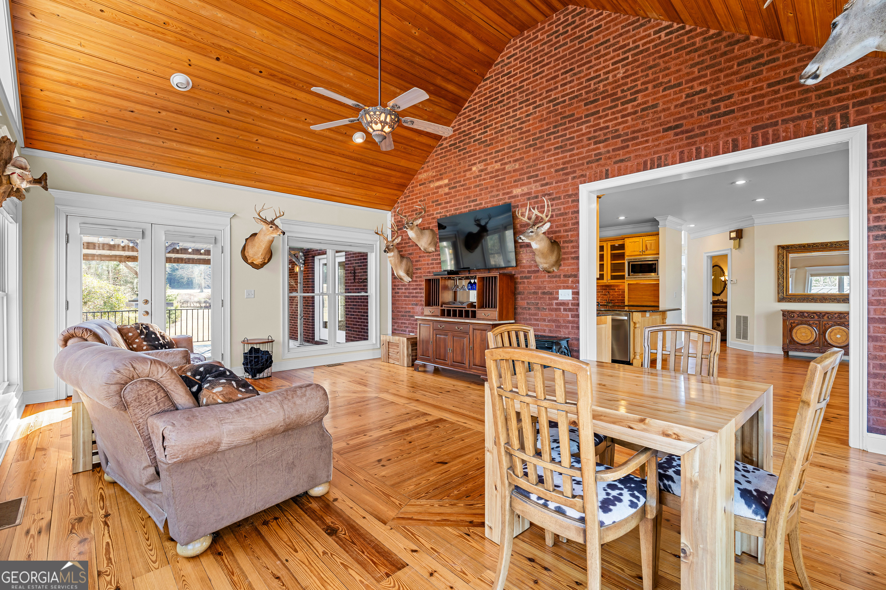 4101 West Ellis Road Griffin, GA 30223 - Photo 37 of 133 a living room with furniture