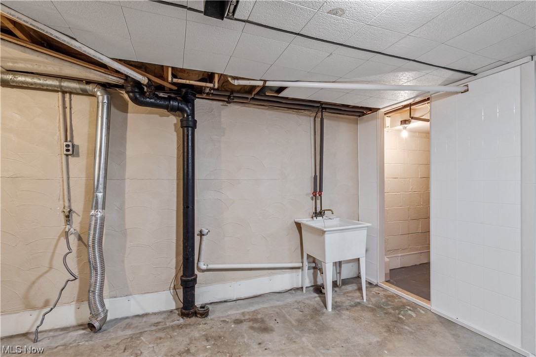 1575 Garman Road Akron, OH 44313 - Photo 22 of 26 Gallery Image 22